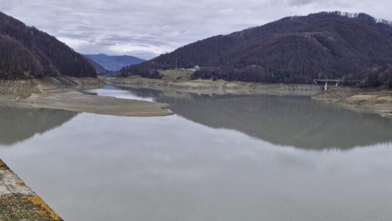 072d6e81b629c6ecd677507aa35ab5a8