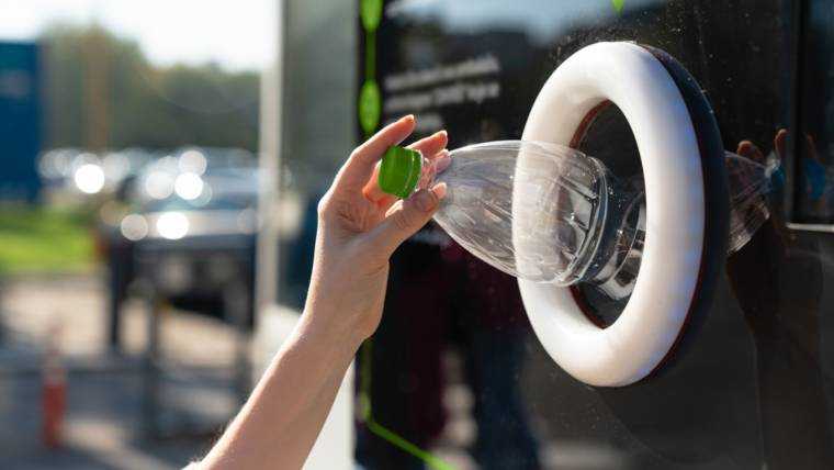 3ca8046a27d4216be96215e327de6f71