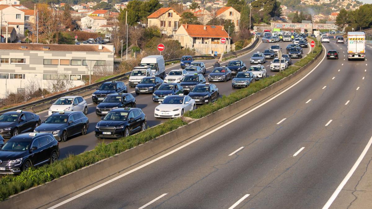 3d234d861b4515411f11801e3d2b4749