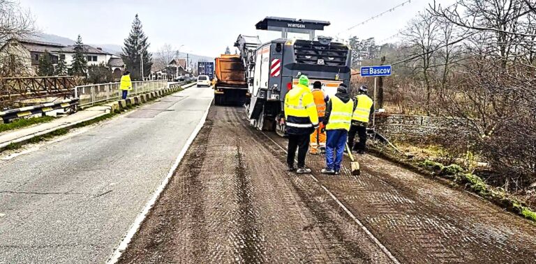 6b37b41053dd7d1d41814c8ecc6d4446