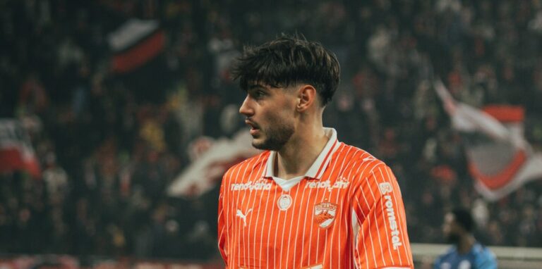 9debe270de6c55a4fdb5925f915b1c12