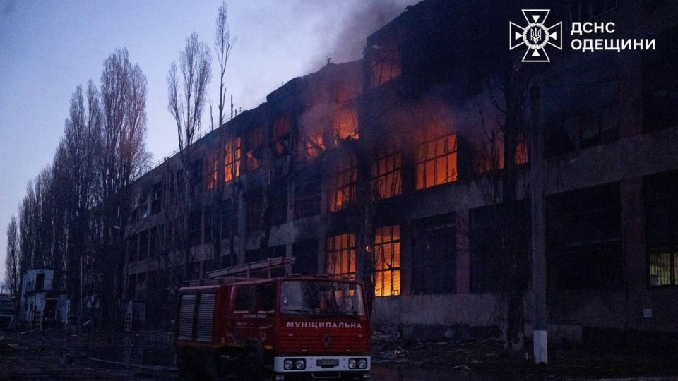 db04366ab879fb80232f03a05c240f0c