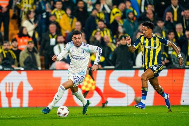 17bcc423703841db3bb7ff4e196ff584