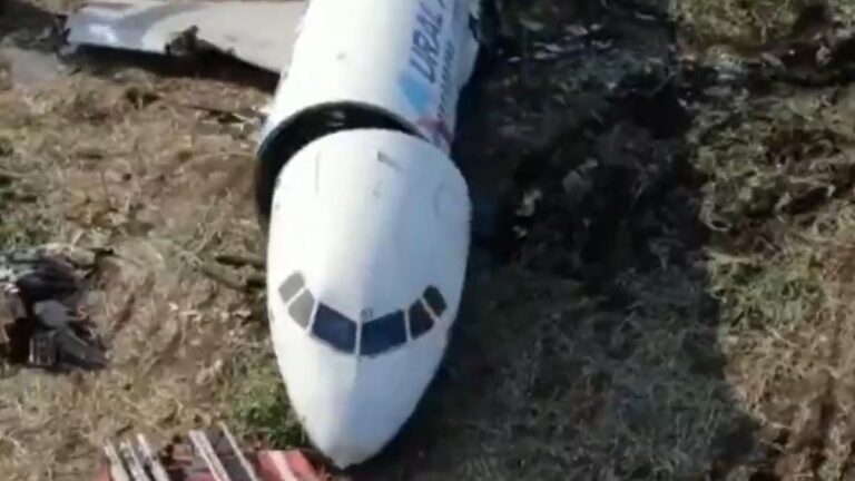 7042afce83fd7b41ddee5f0152d76b2a