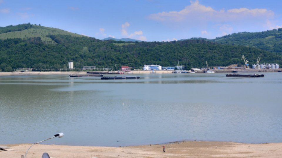 72e38cc5b69eefedc66caaa1c757e8ce