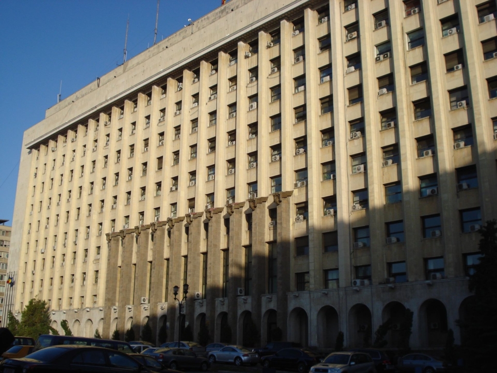 85f0641bbb169fba1d53ef312684c425