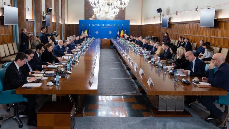 3d7290e33bc2550be961c814ad3d899b-1