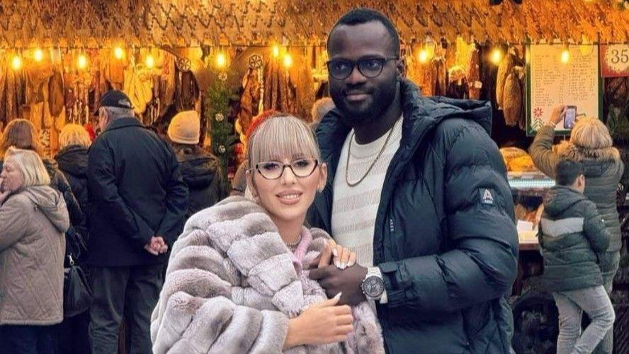 e20c4815e51fd310d54b5e0dbd0f7932-1